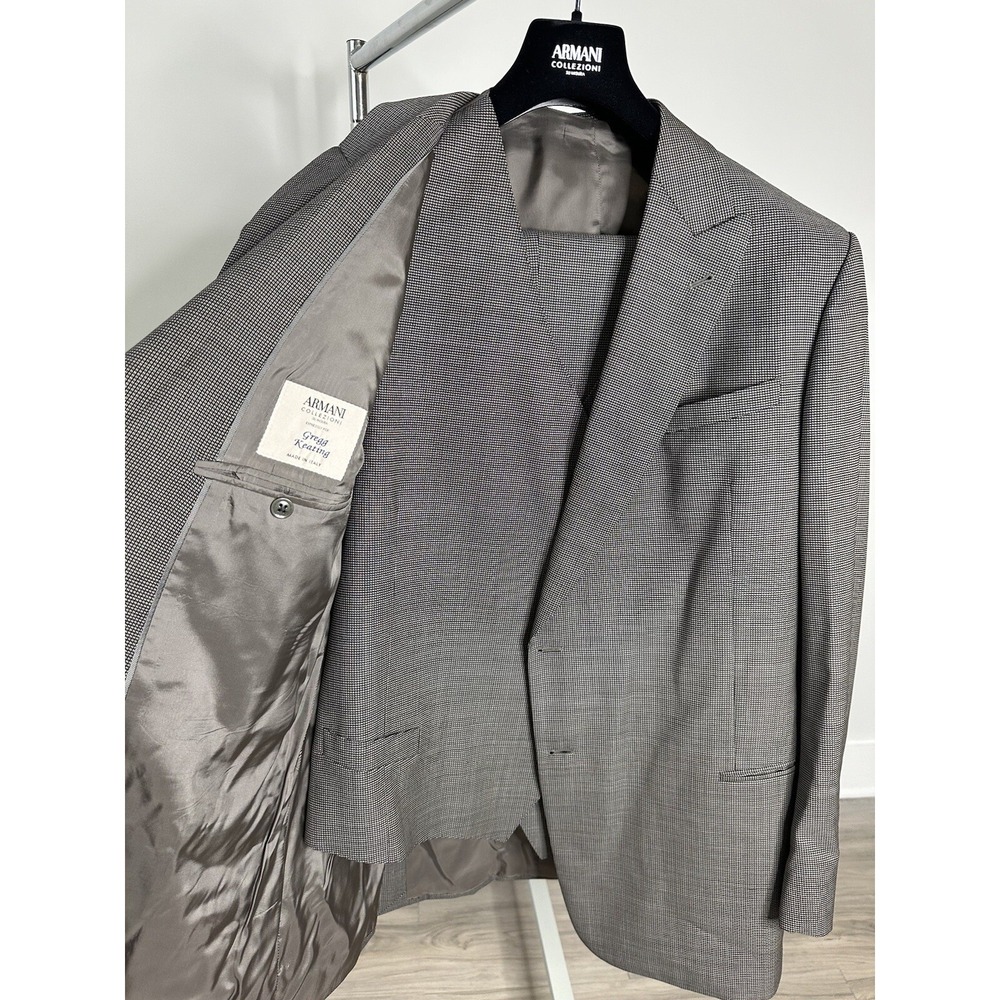 ARMANI  COLLEZIONI SU MISURA men's 3 piece suit. WOOL-100%. Size  48L.     (s24)